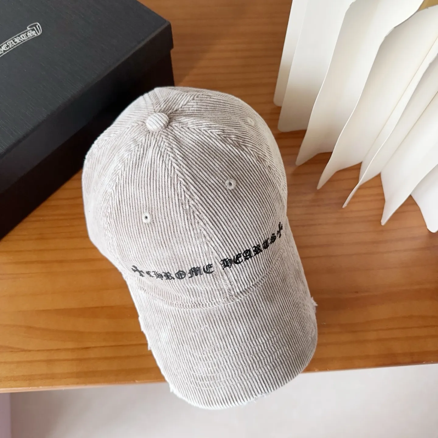 💰56 Chrome Hearts 💓Early autumn Korean style fashion retro distressed hole hat wear design versatile baseball cap peaked cap